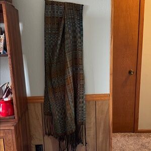 Chic Multicolor Plaid Scarf with Fringe